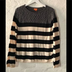 Crewneck Striped knit sweater